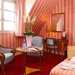 Chateau De L'ile Hotel