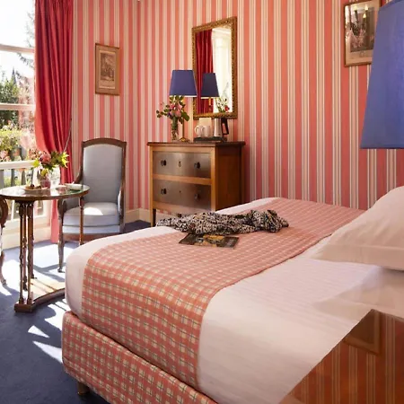 Chateau De L'ile Hotel 3*