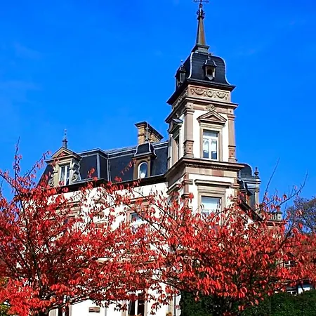 Chateau De L'ile 酒店 3*