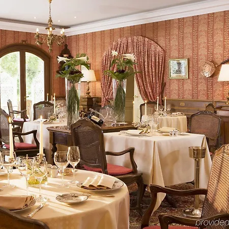 Chateau De L'ile 호텔 3*