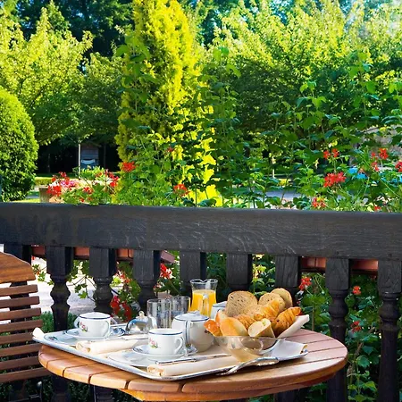 Chateau De L'ile Hotel 3*