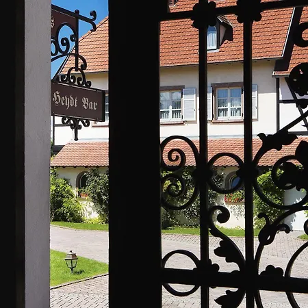 Chateau De L'ile 3*