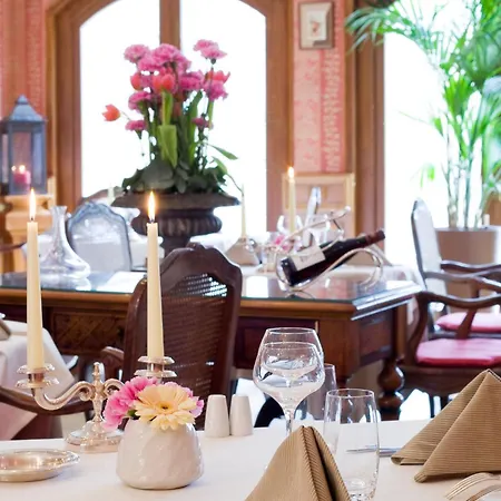 Chateau De L'ile Hotel