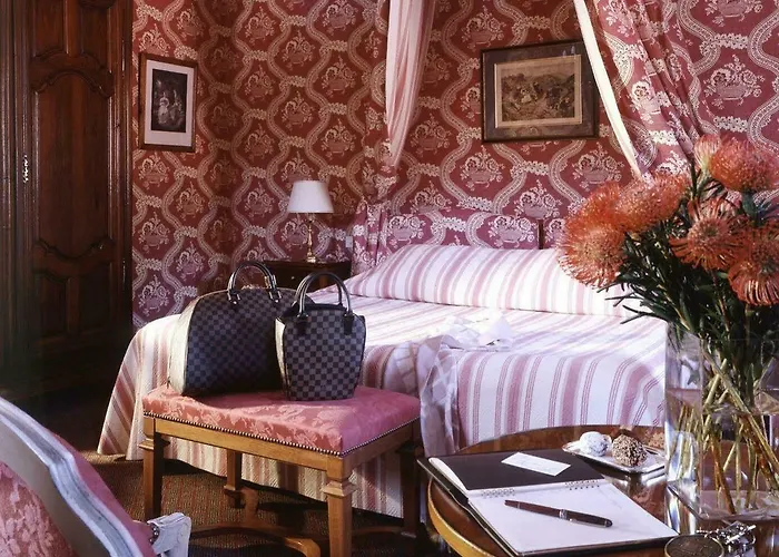 Hotel Chateau De L'ile 3*